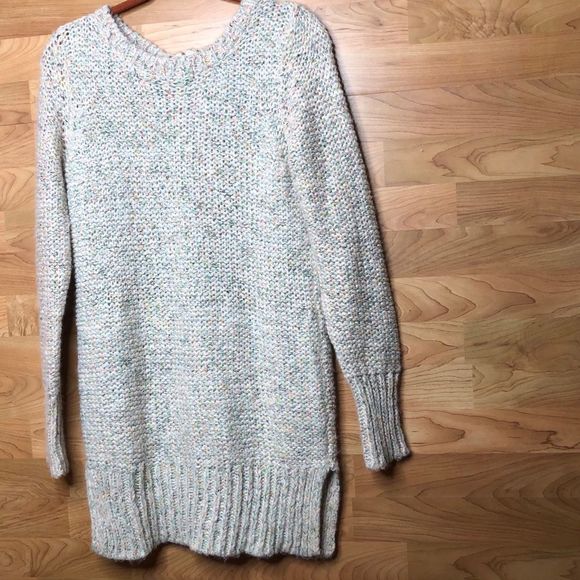 Ruby Moon Back Zip Crewneck Long Sleeve Sweater - Picture 5 of 13